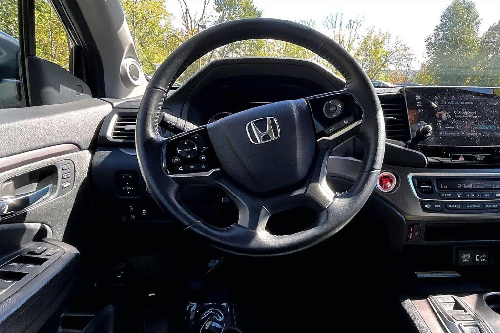 Used 2021 Honda Pilot Special Edition image 7