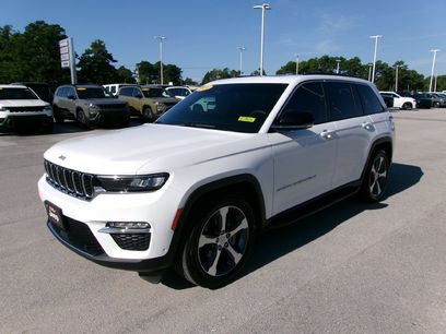 Used 2024 Jeep Grand Cherokee Limited w/ Luxury Tech Group II