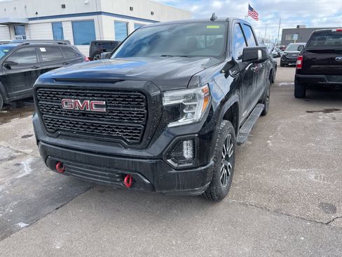Used 2019 GMC Sierra 1500 AT4 w/ AT4 Premium Package image 3