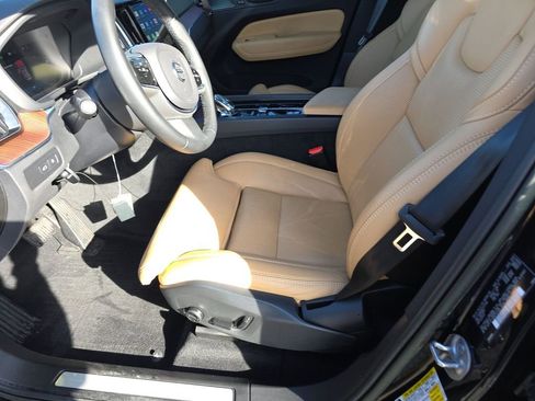 Used 2023 Volvo XC60 T8 Ultimate w/ Protection Package Premier image 2