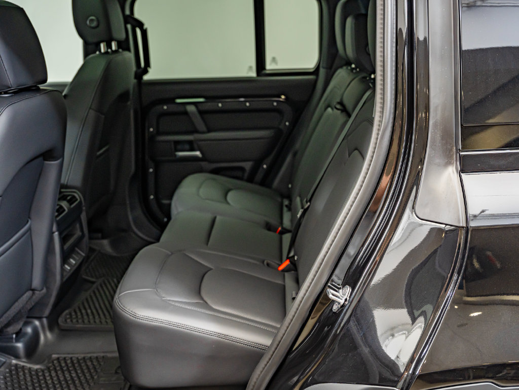 New 2026 Land Rover Defender 110 S AWD/4WD image 39