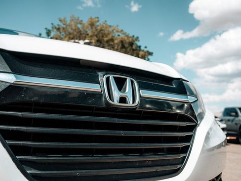 Used 2017 Honda HR-V EX image 10