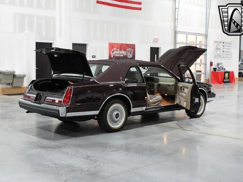 Used 1988 Lincoln Mark VII Blass image 19