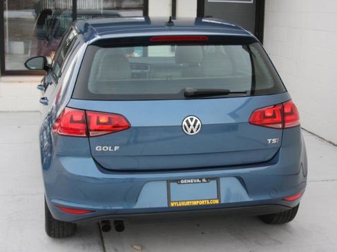 Used 2015 Volkswagen Golf S image 8