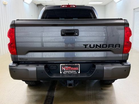 Used 2021 Toyota Tundra Limited w/ Limited Premium Package AWD/4WD image 7