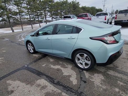 Used 2018 Chevrolet Volt LT w/ Comfort Package image 6