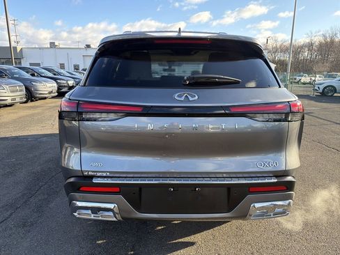 Used 2022 INFINITI QX60 Sensory w/ Vision Package image 4