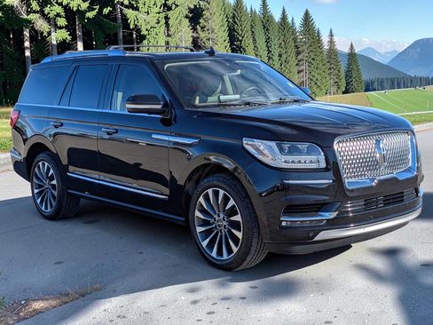 Used 2021 Lincoln Navigator Reserve w/ Luxury Package AWD/4WD image 8