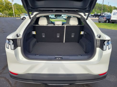 New 2025 Ford Mustang Mach-E Premium image 9