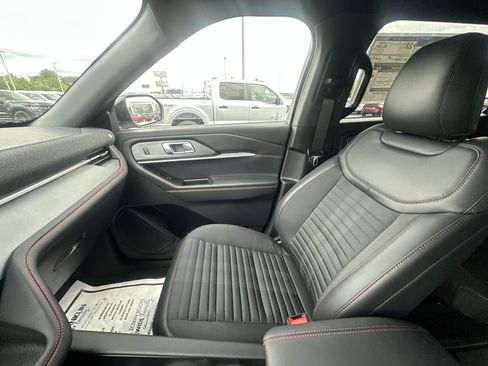 New 2026 Ford Explorer ST-Line AWD/4WD image 11