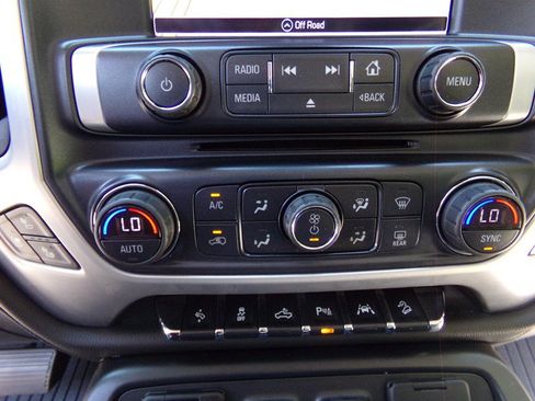 Used 2018 GMC Sierra 1500 SLT AWD/4WD image 33
