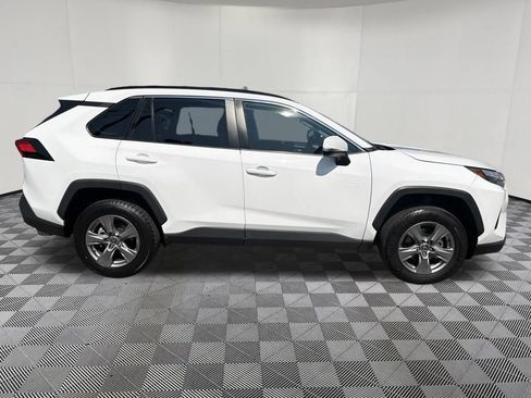 Used 2024 Toyota RAV4 XLE AWD/4WD image 10