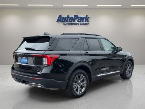 New 2025 Ford Explorer Active w/ Active Comfort Package image 7