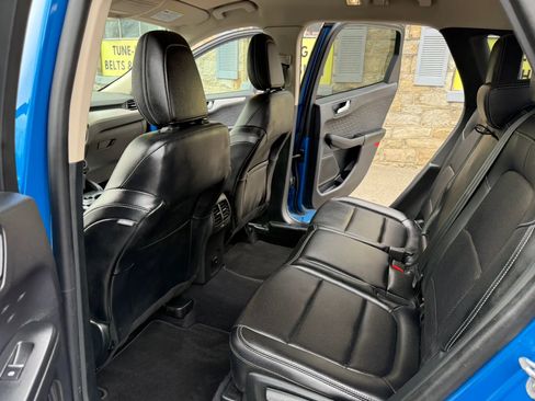 Used 2020 Ford Escape SEL image 22