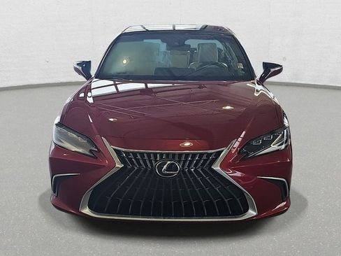 New 2025 Lexus ES 350 Ultra Luxury image 2