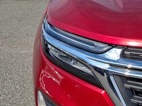 Used 2024 Chevrolet Equinox LT w/ LPO, Floor Liner Package image 9