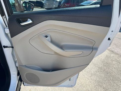 Used 2018 Ford Escape SE w/ SE Sync 3 Package FWD image 27
