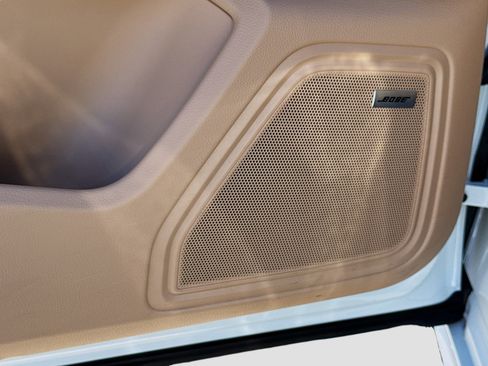 Used 2025 Porsche Macan image 24