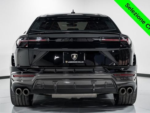 Used 2023 Lamborghini Urus Performante AWD/4WD image 4