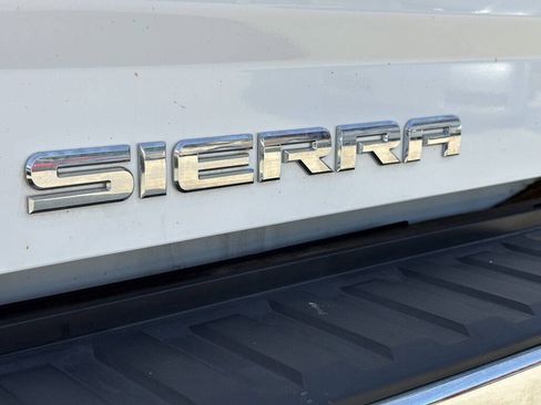 Used 2014 GMC Sierra 1500 SLT w/ SLT Preferred Package AWD/4WD image 24