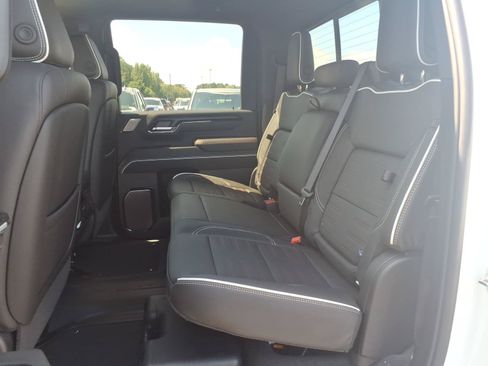 New 2026 GMC Sierra 2500 AT4X AWD/4WD image 22