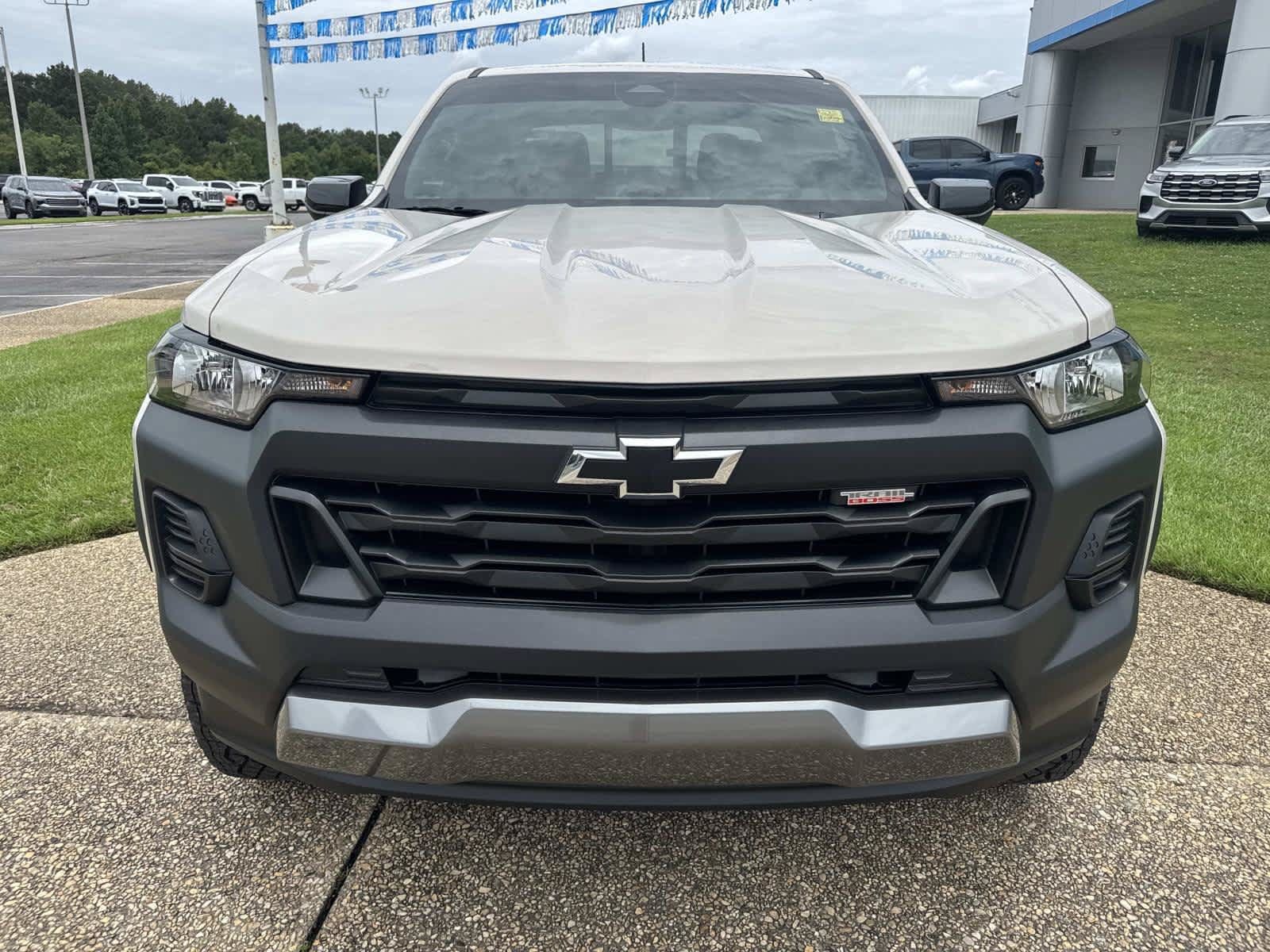 New 2026 Chevrolet Colorado Trail Boss AWD/4WD image 2