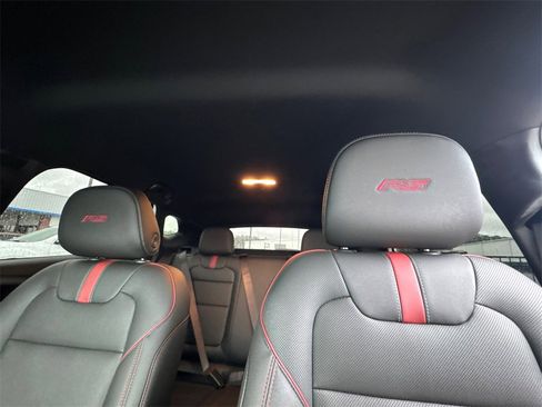 Used 2025 Chevrolet Trax RS w/ Driver Confidence Package image 32