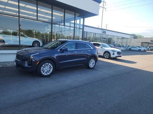 Used 2024 Cadillac XT4 Luxury w/ Cold Weather Package AWD/4WD image 1