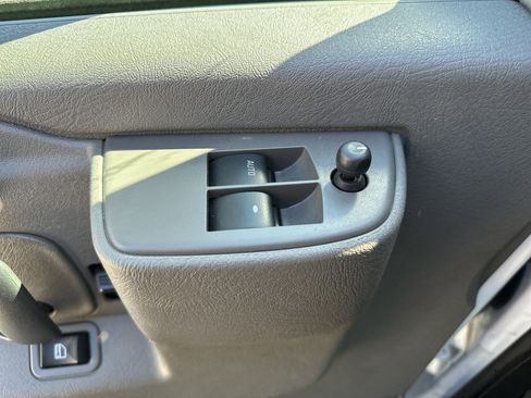 Used 2024 GMC Savana 2500 w/ Driver Convenience Package image 14