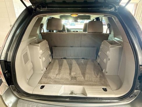 Used 2005 Chevrolet Equinox LS w/ Preferred Equipment Group AWD/4WD image 20