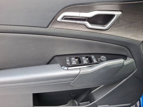 Used 2024 Kia Sportage X-Line w/ X-Line Premium Package image 12