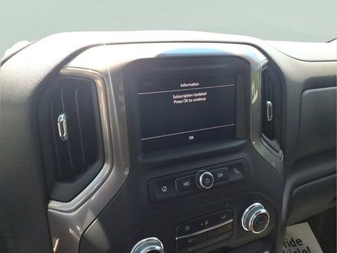 Used 2023 GMC Sierra 1500 Pro w/ Graphite Edition AWD/4WD image 17