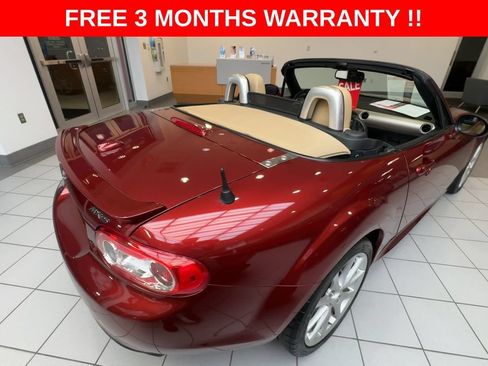 Used 2010 MAZDA MX-5 Miata Grand Touring w/ Premium Pkg RWD image 8