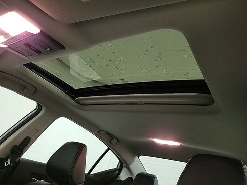 Used 2023 Nissan Altima 2.5 SR w/ SR Premium Package image 14