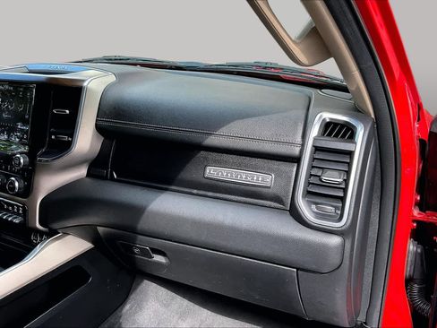 Used 2021 RAM 1500 Laramie AWD/4WD image 18