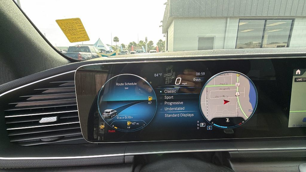 Used 2022 Mercedes-Benz GLE 350 4MATIC image 18
