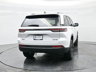 New 2025 Jeep Grand Cherokee Limited w/ Black Appearance Package