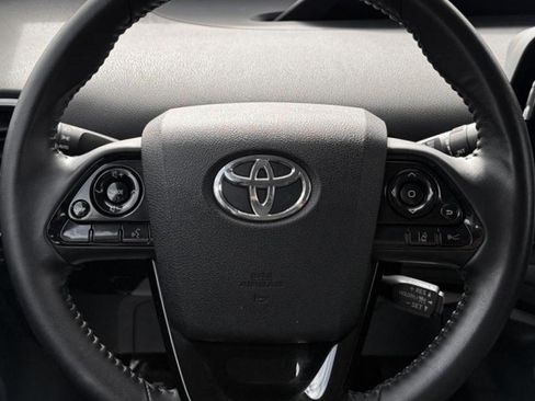 Used 2022 Toyota Prius Prime XLE FWD image 18
