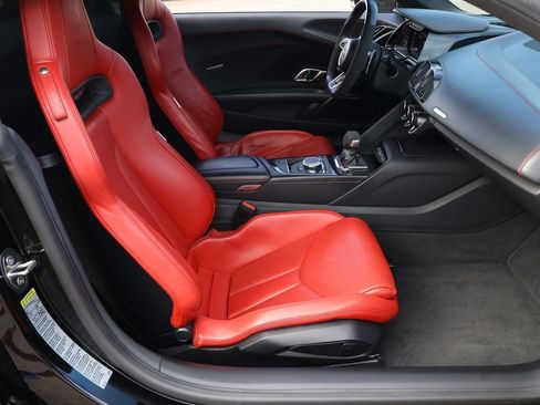 Used 2021 Audi R8 V10 RWD image 15