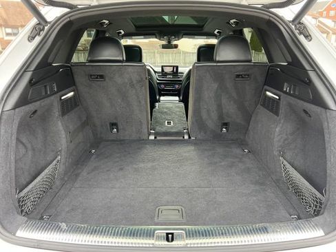 Used 2019 Audi SQ5 Premium Plus w/ Premium Plus Package image 30