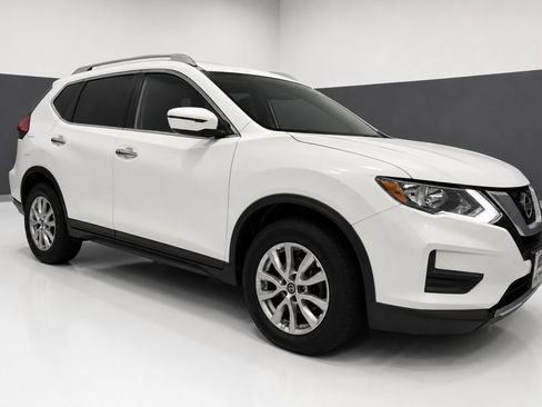Used 2020 Nissan Rogue SV FWD image 7