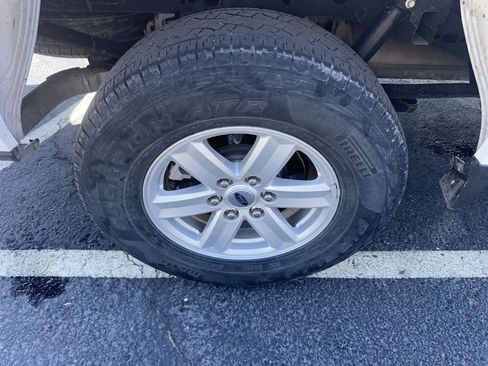 Used 2022 Ford F150 XLT w/ Equipment Group 301A Mid AWD/4WD image 22