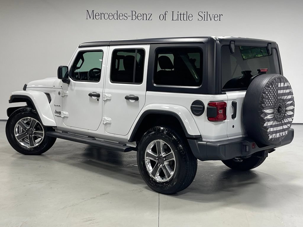 Used 2019 Jeep Wrangler Unlimited Sahara AWD/4WD image 3