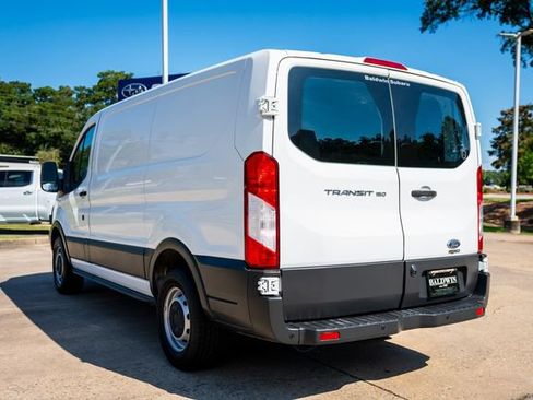 Used 2016 Ford Transit 150 130 Low Roof RWD image 4