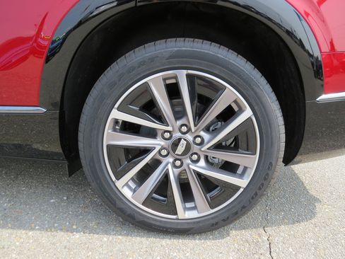 New 2026 Cadillac Vistiq Sport image 12