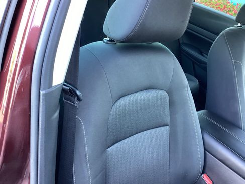 Used 2024 Nissan Altima 2.5 SV image 18