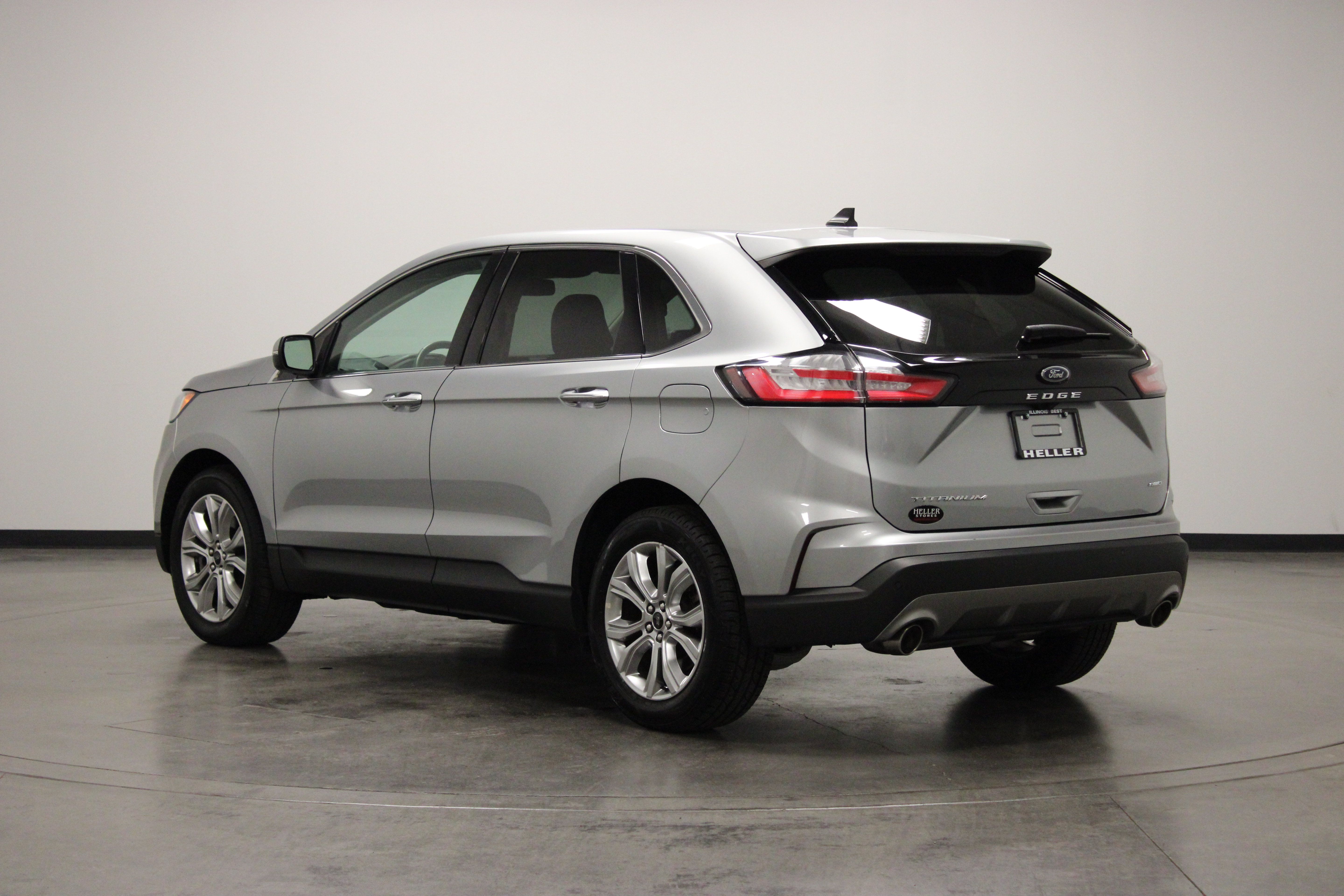 Used 2024 Ford Edge Titanium AWD/4WD image 6