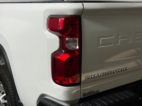 Used 2022 Chevrolet Silverado 2500 W/T w/ WT Fleet Convenience Package image 34