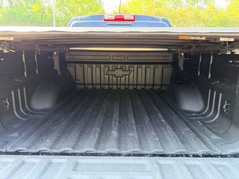 Used 2016 Chevrolet Colorado LT w/ Midnight Edition AWD/4WD image 25