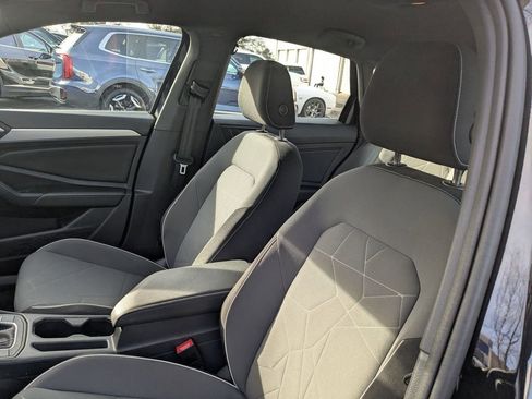 Used 2025 Volkswagen Jetta Sport image 20
